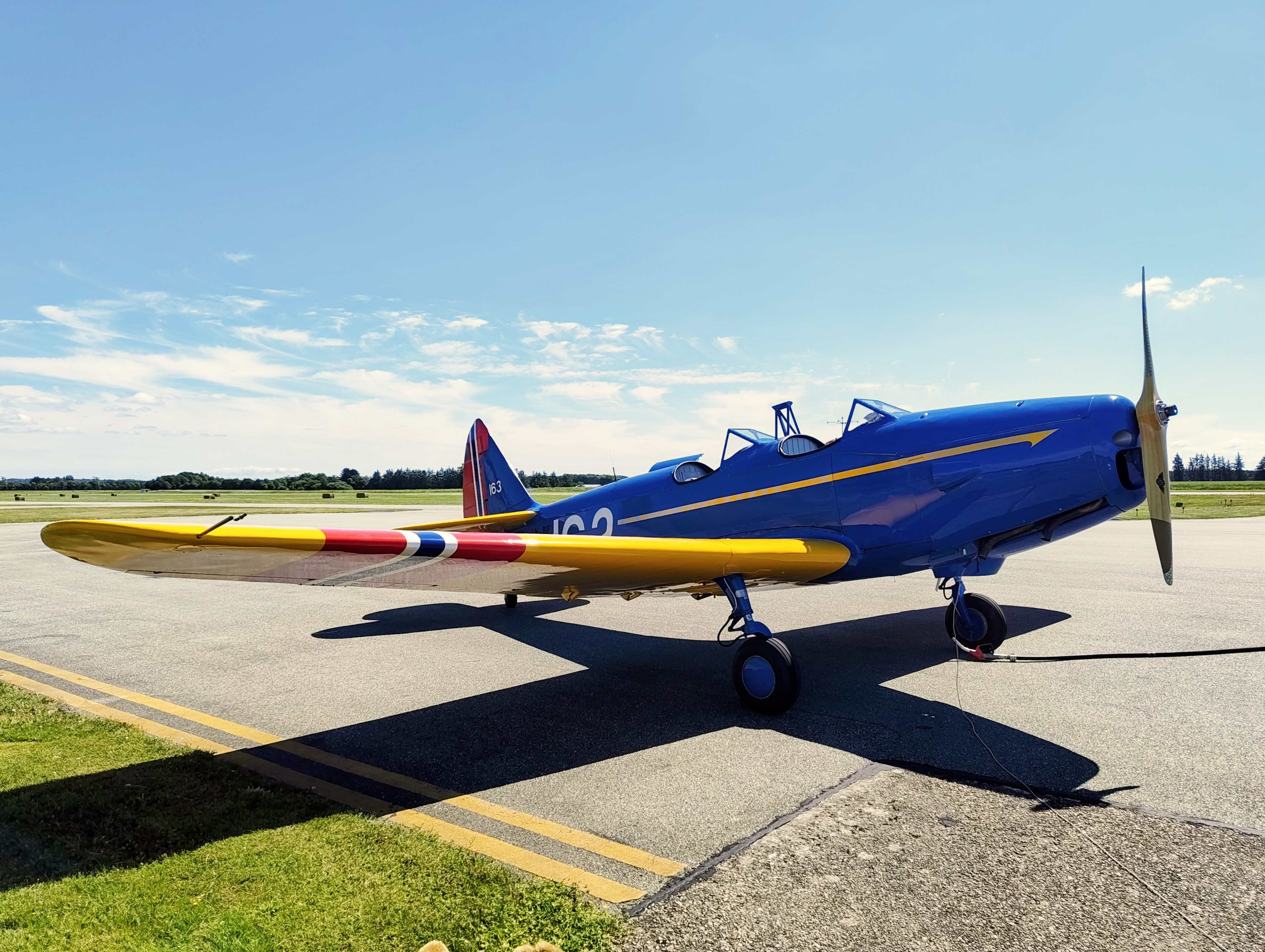 We've had a very special and unique visitor in EKSN: Fairchild PT-19A Cornell ‘163’ “Spirit of Little Norway” (reg. LN-BIF). Also TIL: Little Norway https://en.wikipedia.org/wiki/Little_Norway